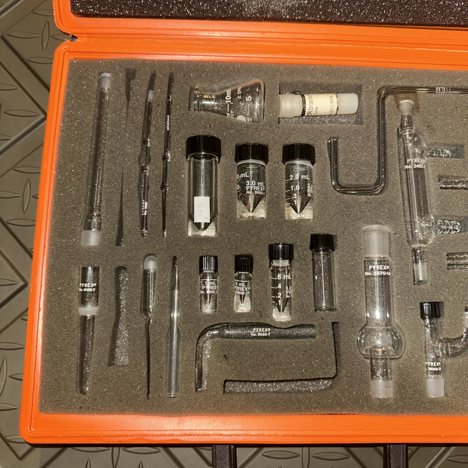 Vintage Corning PYREX Micro Organic Chemistry Kit 6949M-2 Intermediate Glass #10