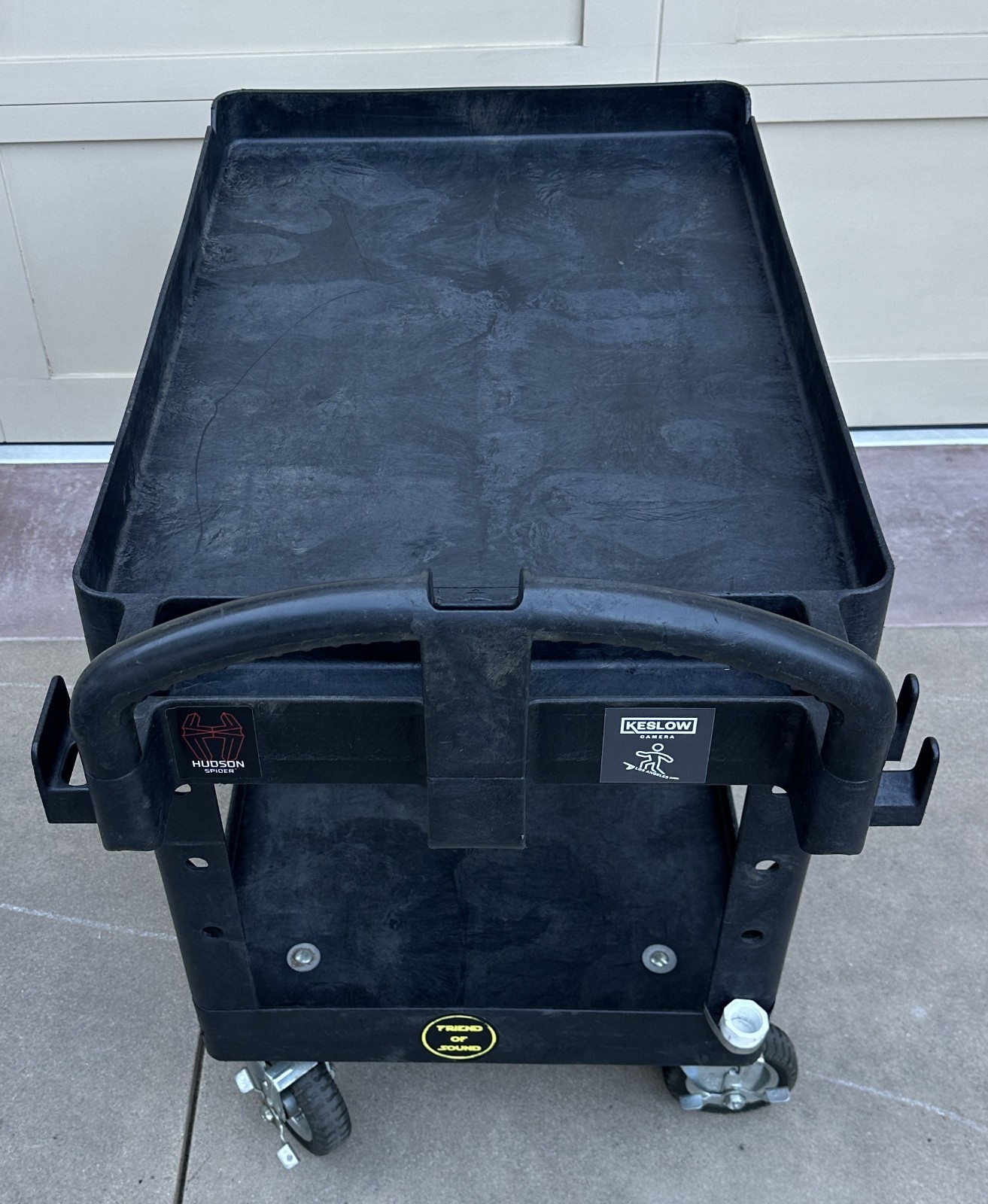 Rubbermaid FG452088BLA Commercial Heavy-Duty Utility Cart – Very Good Condition