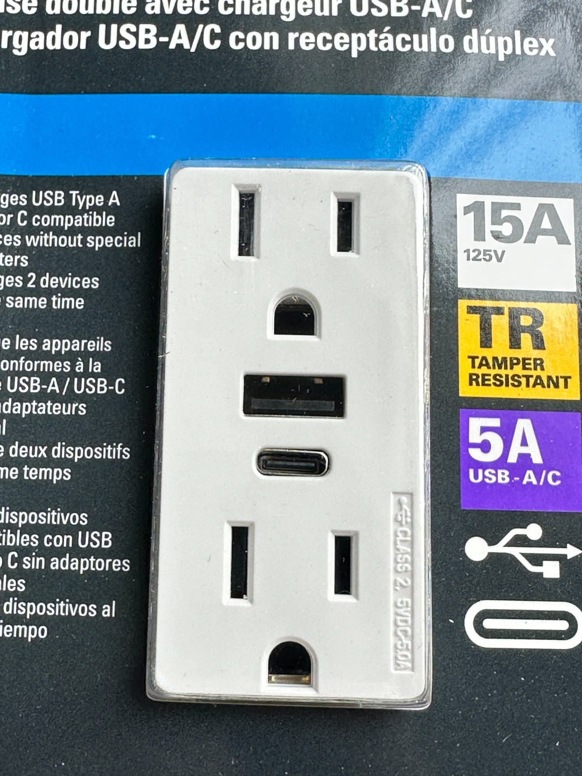 NEW Eaton Duplex Receptacle USB A & TYPE C Charger White 15A Tamper Resistant