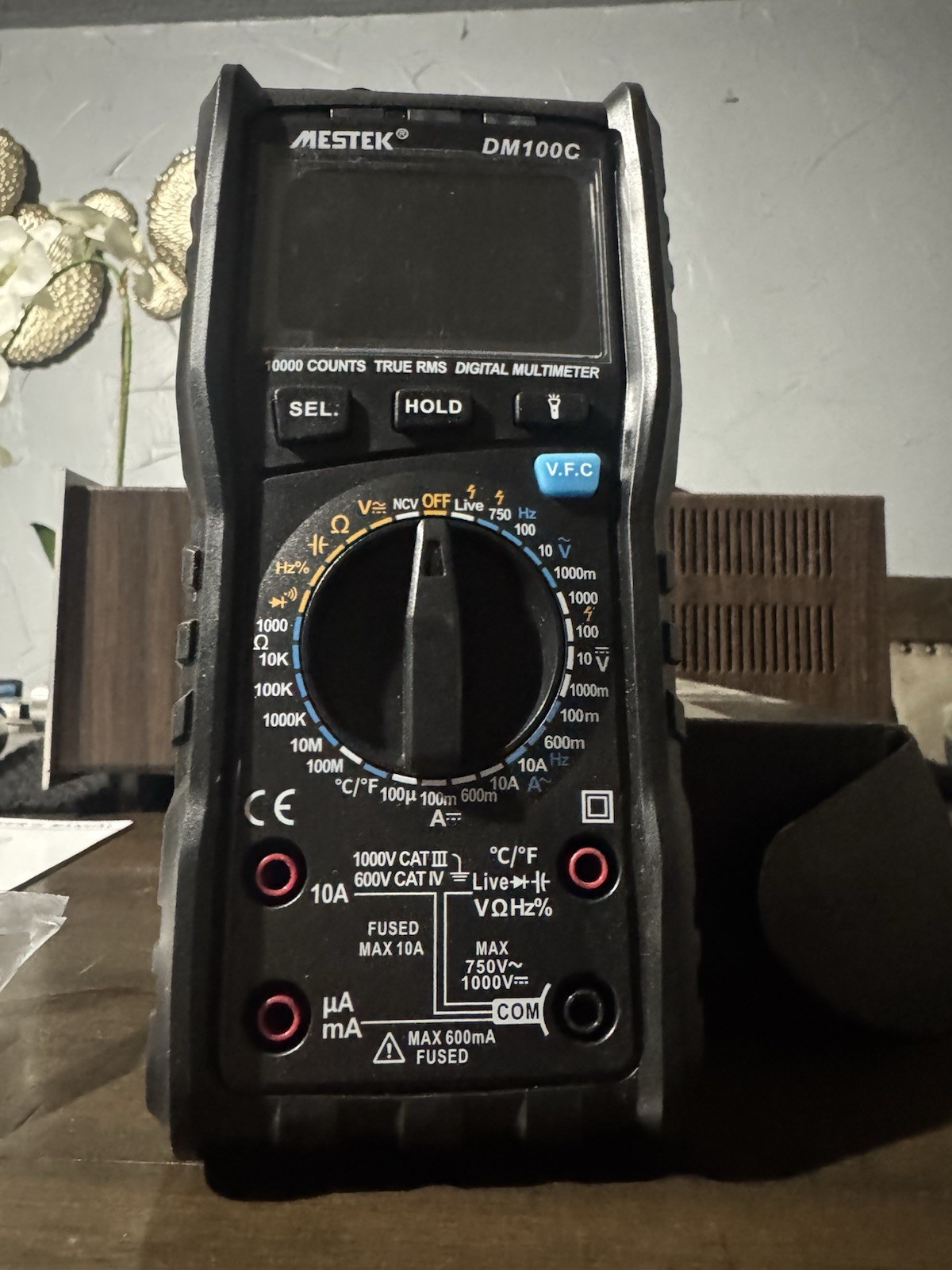 MESTEK DM100 Analog Digital Multimeter True RMS NCV Live Line Tester Open Box