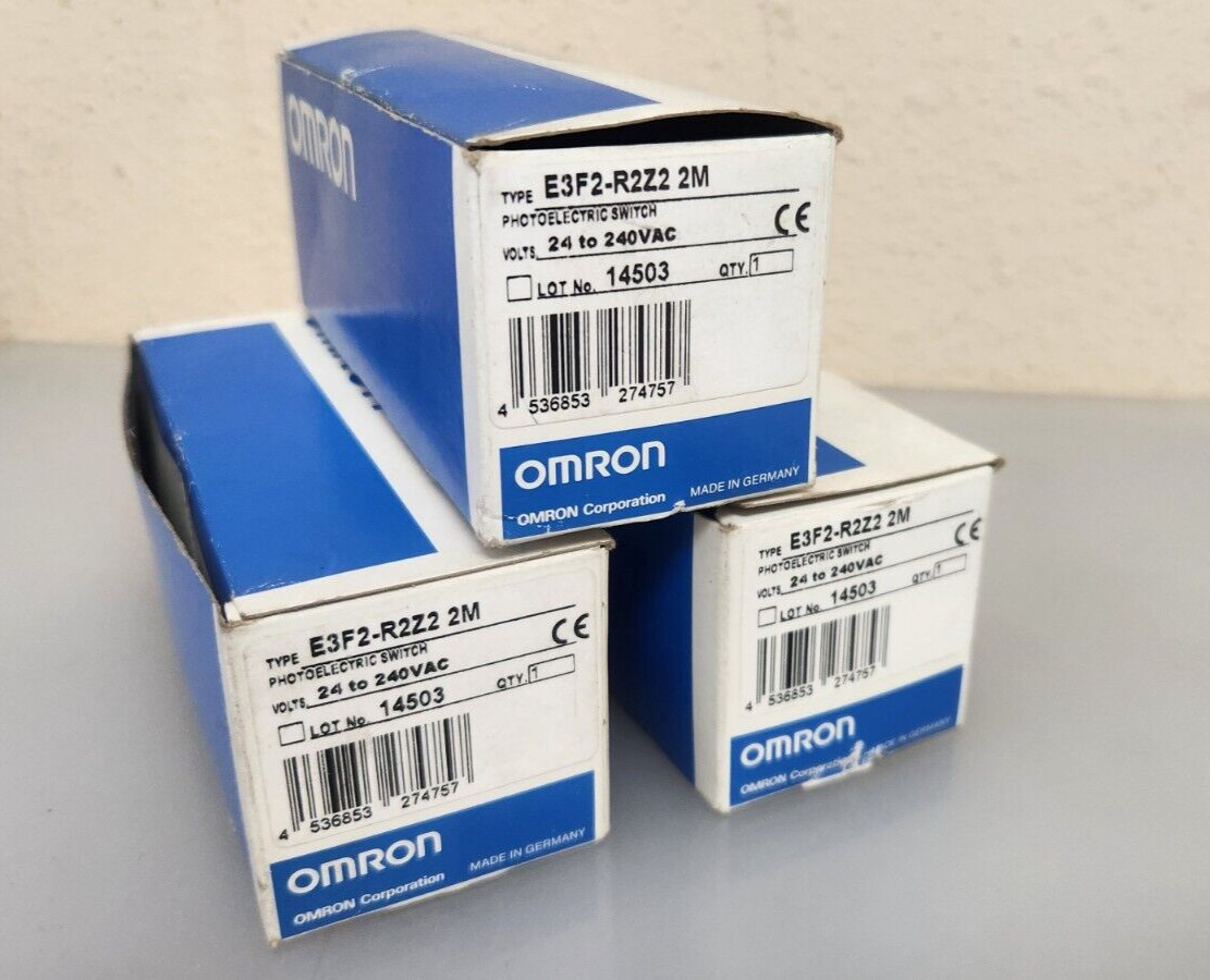OMROM E3F2-R2Z2 2M Photoelectric Sensor
