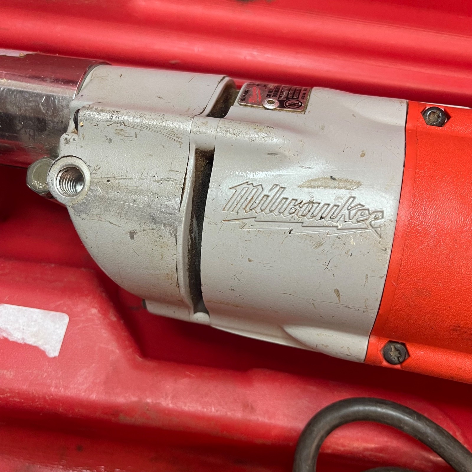 Milwaukee 1107-1 1/2» Corded Right Angle Drill with case