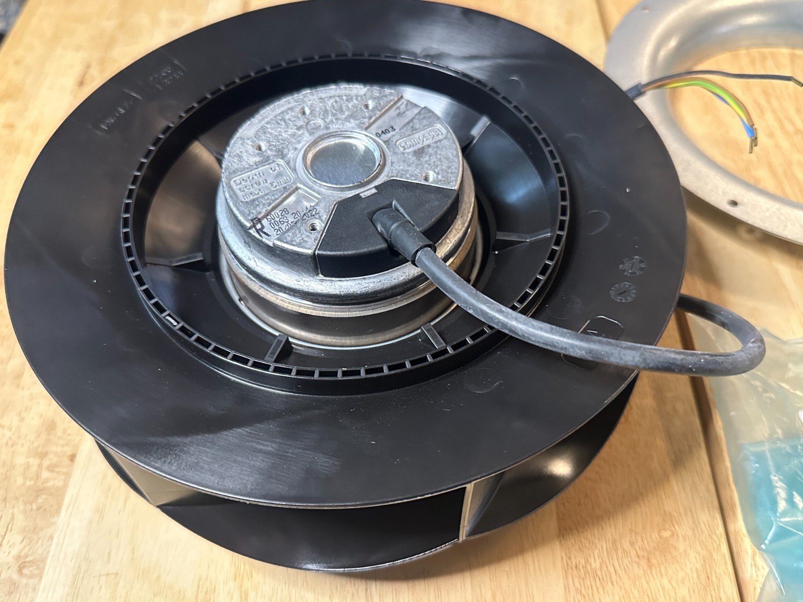 ebm-papst R2E225-RA40-21 AC Centrifugal Blower Fan 115V w/Capacitor + Inlet Cone