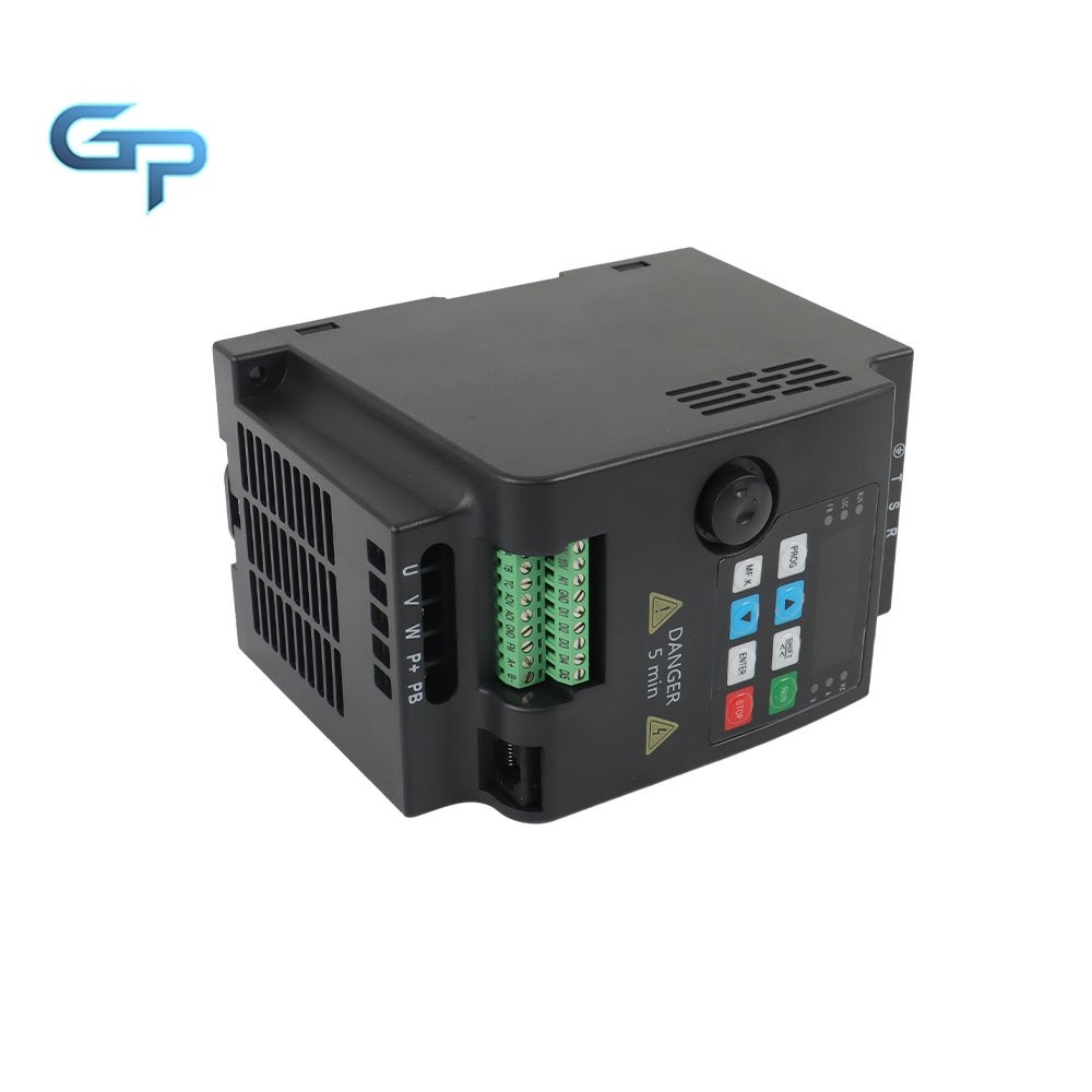 VFD Single To 3 Phase Variable Frequency Drive 2.2kW 3HP 220V Inverter