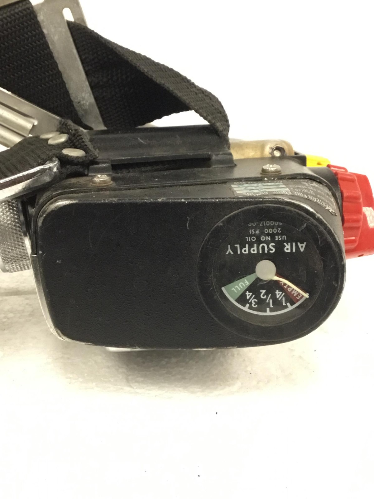 SCOTT SAFETY Air Pack II SCBA Harness with Scott Mask, Air-Pac Regulators