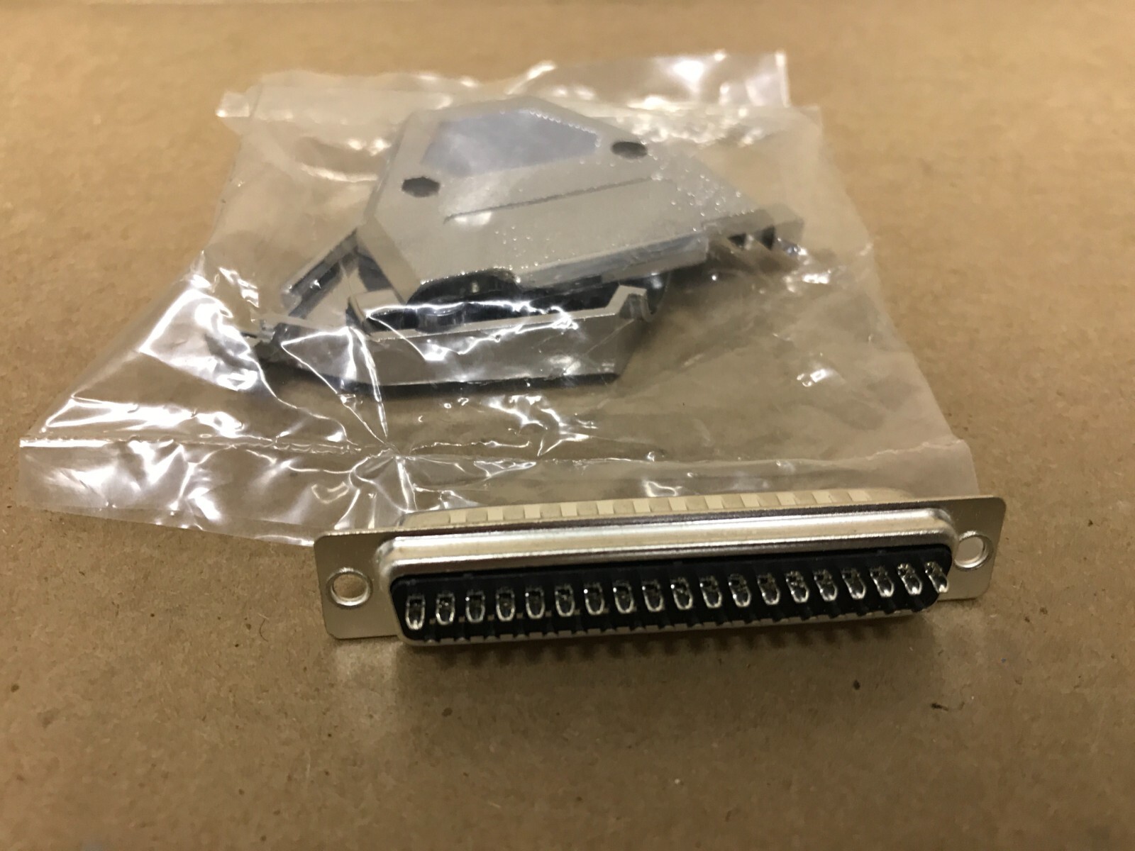 DB37 D-SUB 37-Pin Male Solder Cup Serial Connector+ Metalized Plastic Hood Shell