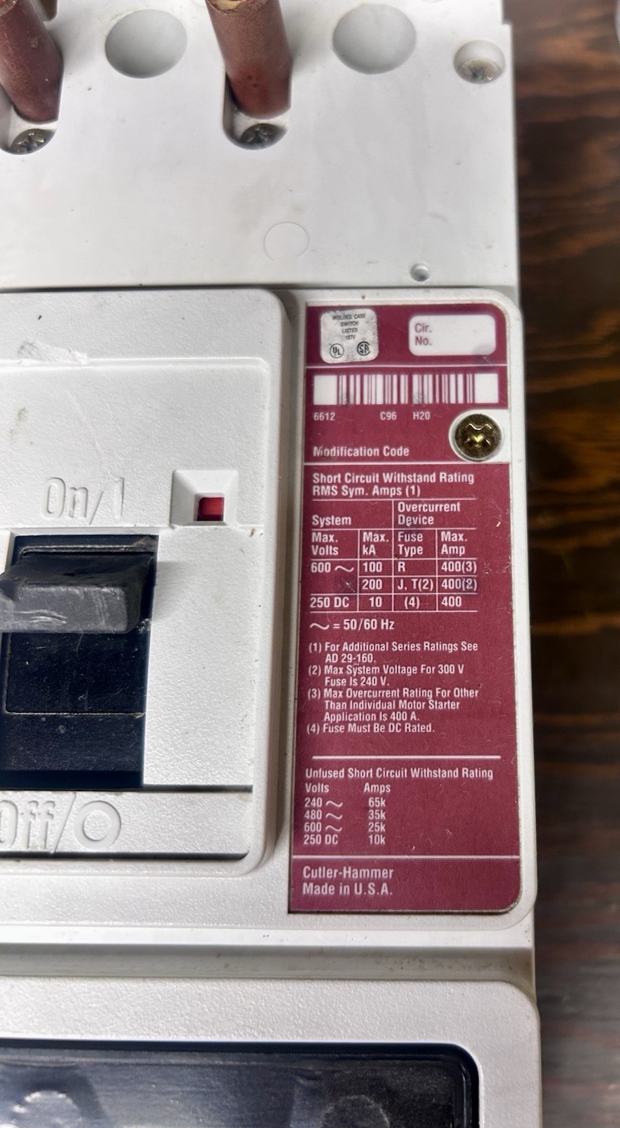 Cutler Hammer DK3400KZ02 400A 3 Pole Molded Case Breaker/Switch 240V Used