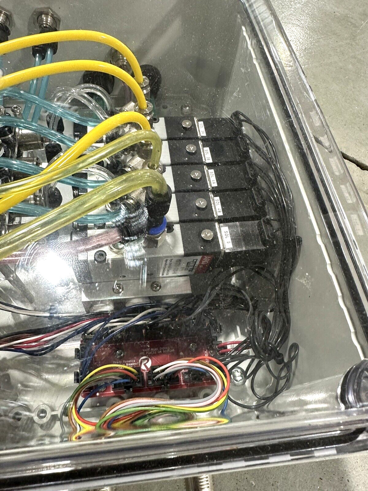 Ready Robotics ARO End Effector Air Module Universal Robots Fanuc ABB etc.
