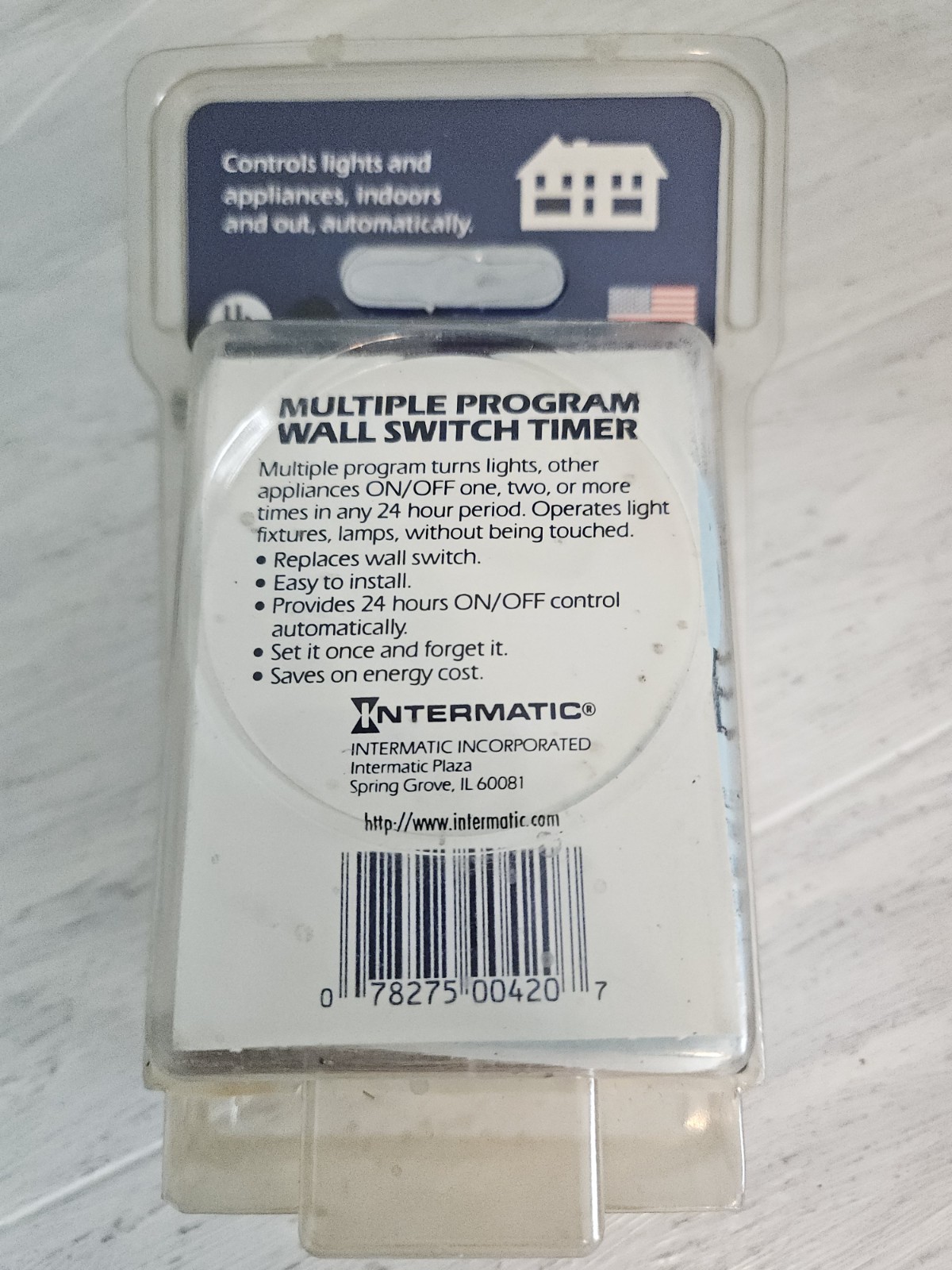 INTERMATIC Heavy Duty Wall Switch Security TIMER Model E1020C 24 Hour Control