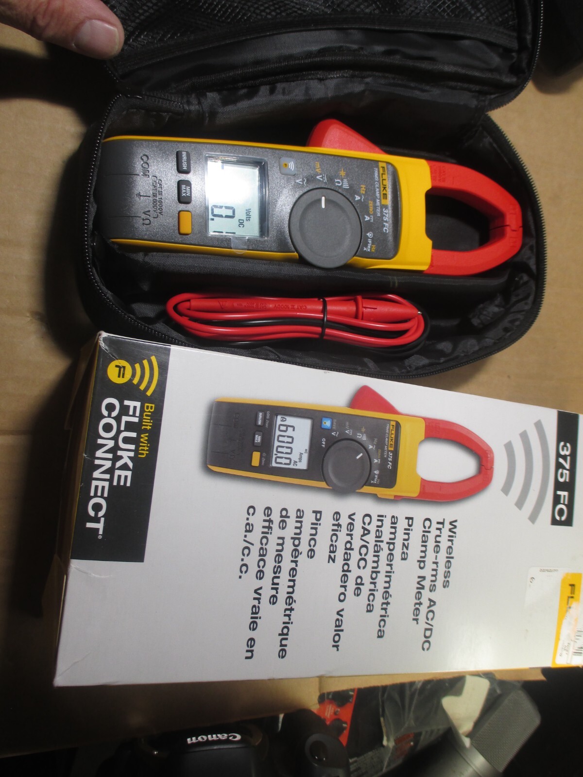 FLUKE 374 FC 4696001 AC/DC TRMS Wireless Clamp new in open box