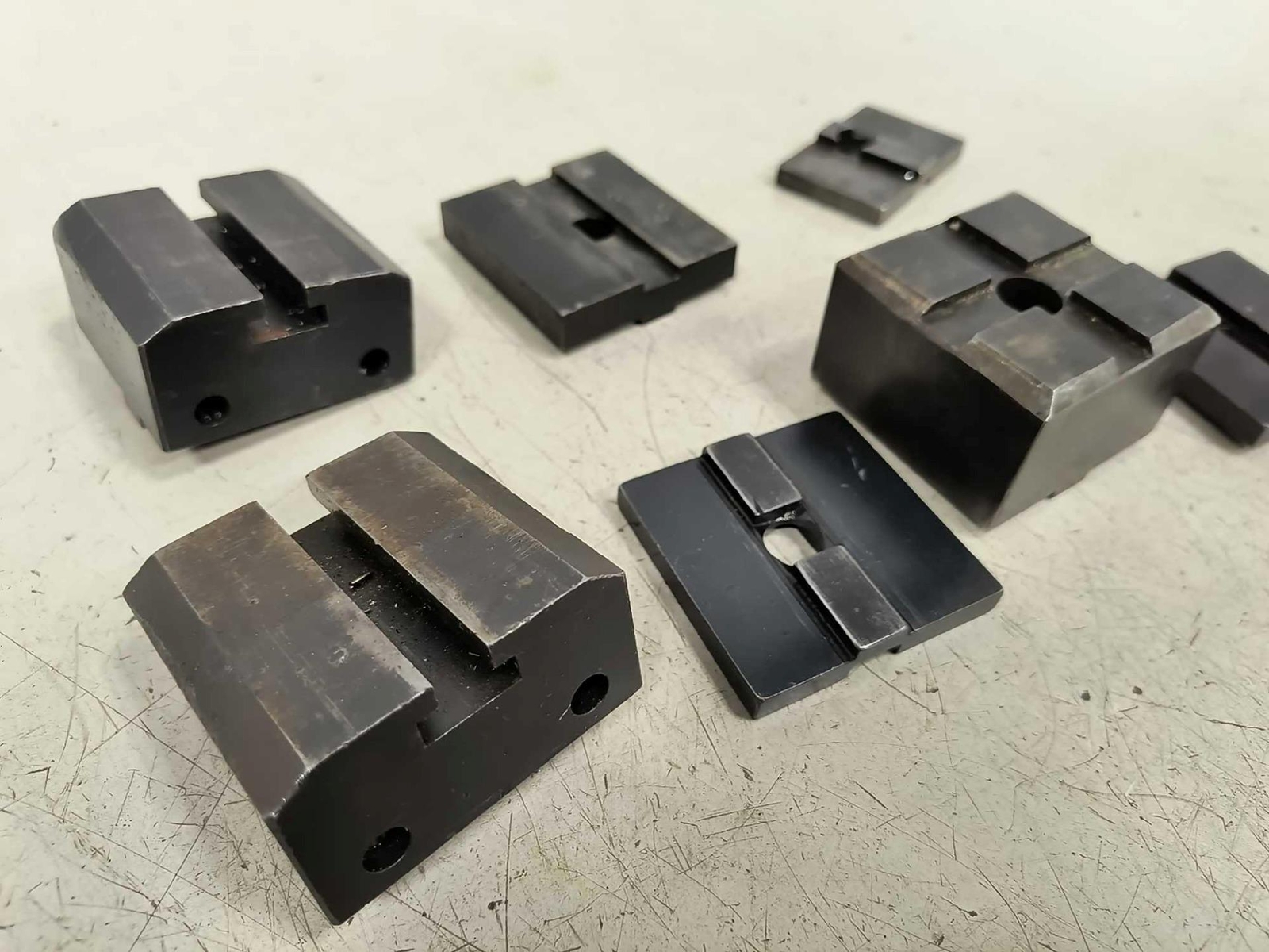 Pile of B&S & Somma Screw Machine Tool Holders Tool Post Circular Holders