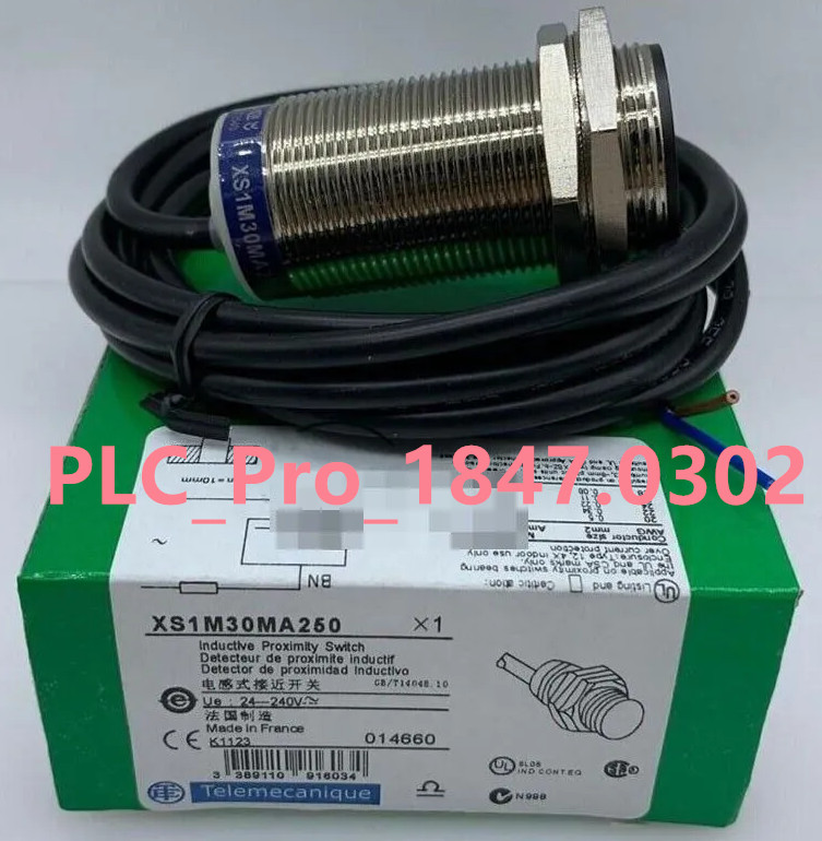 XS1M30MA250 1PCS Brand New Schneider XS1M30MA250 Proximity Sensor Fast delivery