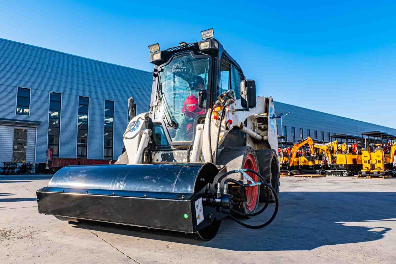 Vibratory Roller Road Compactor Attachment for Bobcat Skid Steer Loader