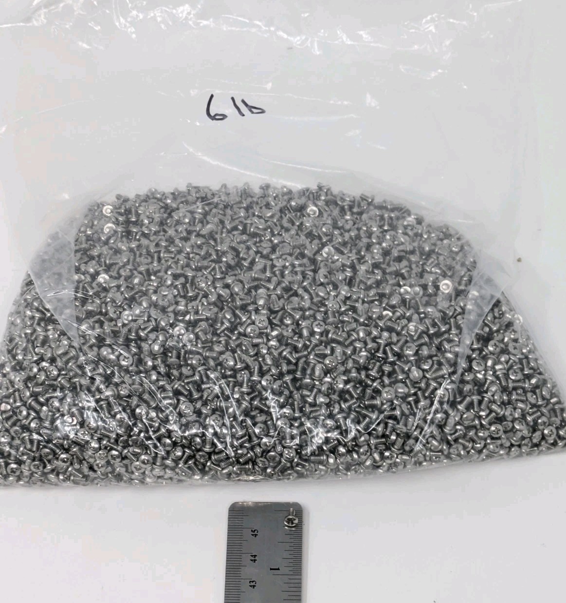 28lb Lot Assorted Machine Screws Industrial – Sizes / Weights as shown
