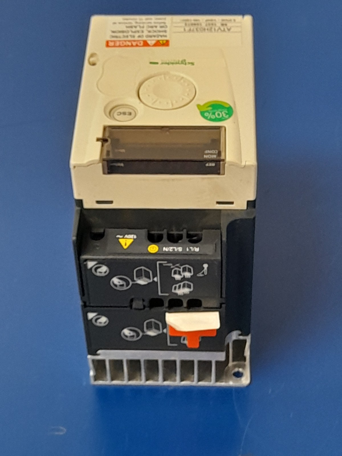 SCHNEIDER ATV12H037F1 Motor Drive AC Drive, 0.5 HP 115v in, 230v out