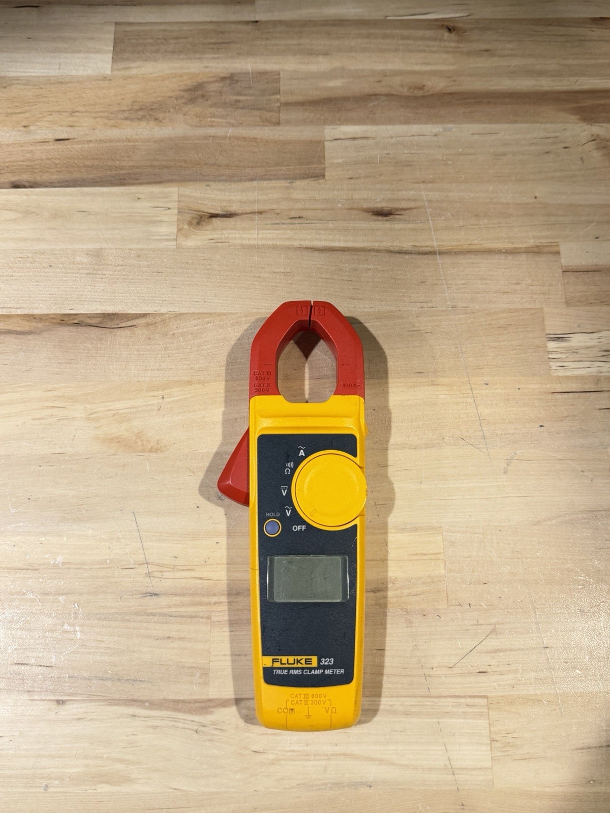 FLUKE 323 TRUE RMS CLAMP METER (PARTS ONLY) FOR PARTS – SHIPS FAST