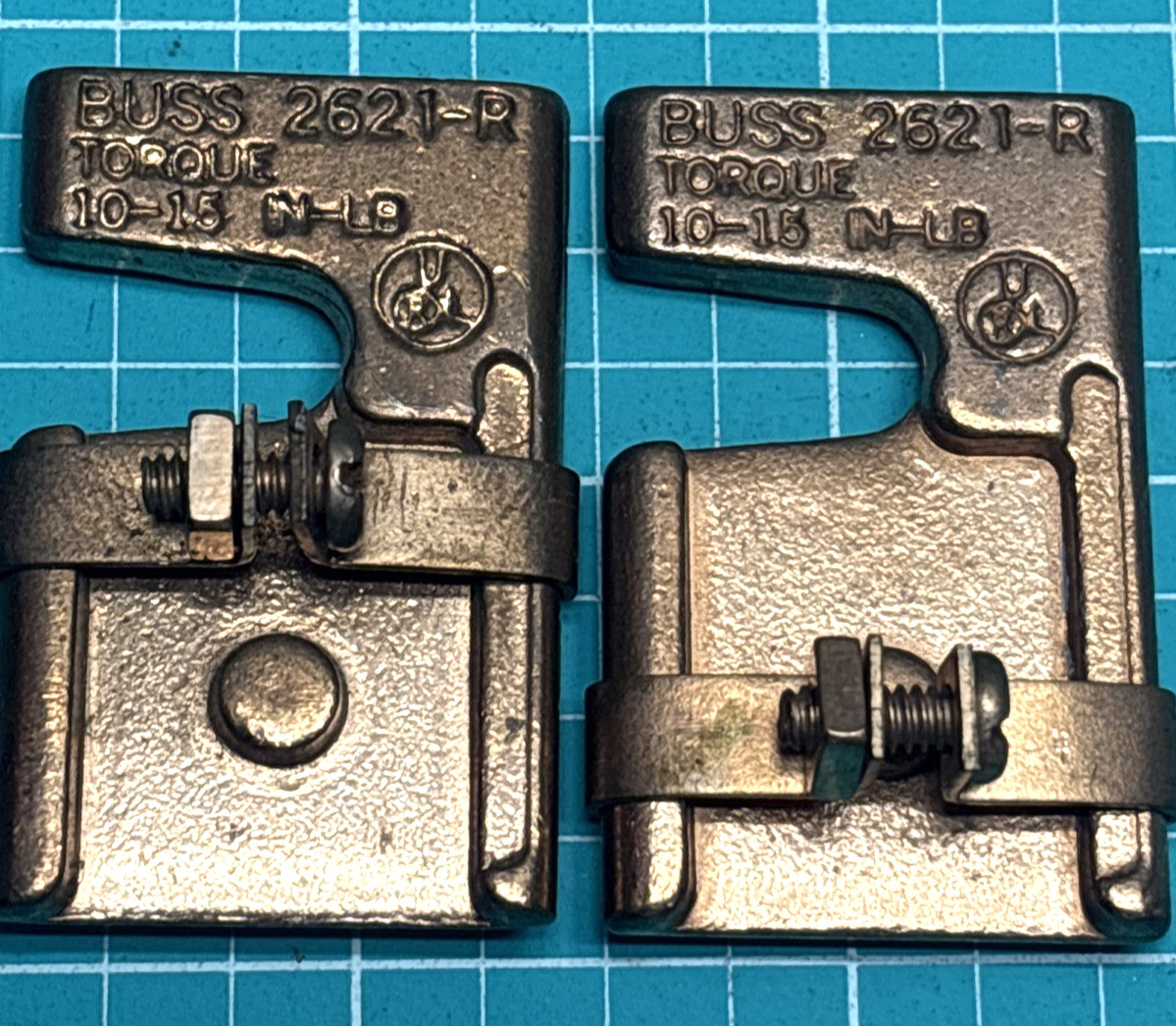 2- Buss 2621-R Fuse Reducer, Adapter, 100a- 200a, 250v – 600v, AC/DC, Bussmann
