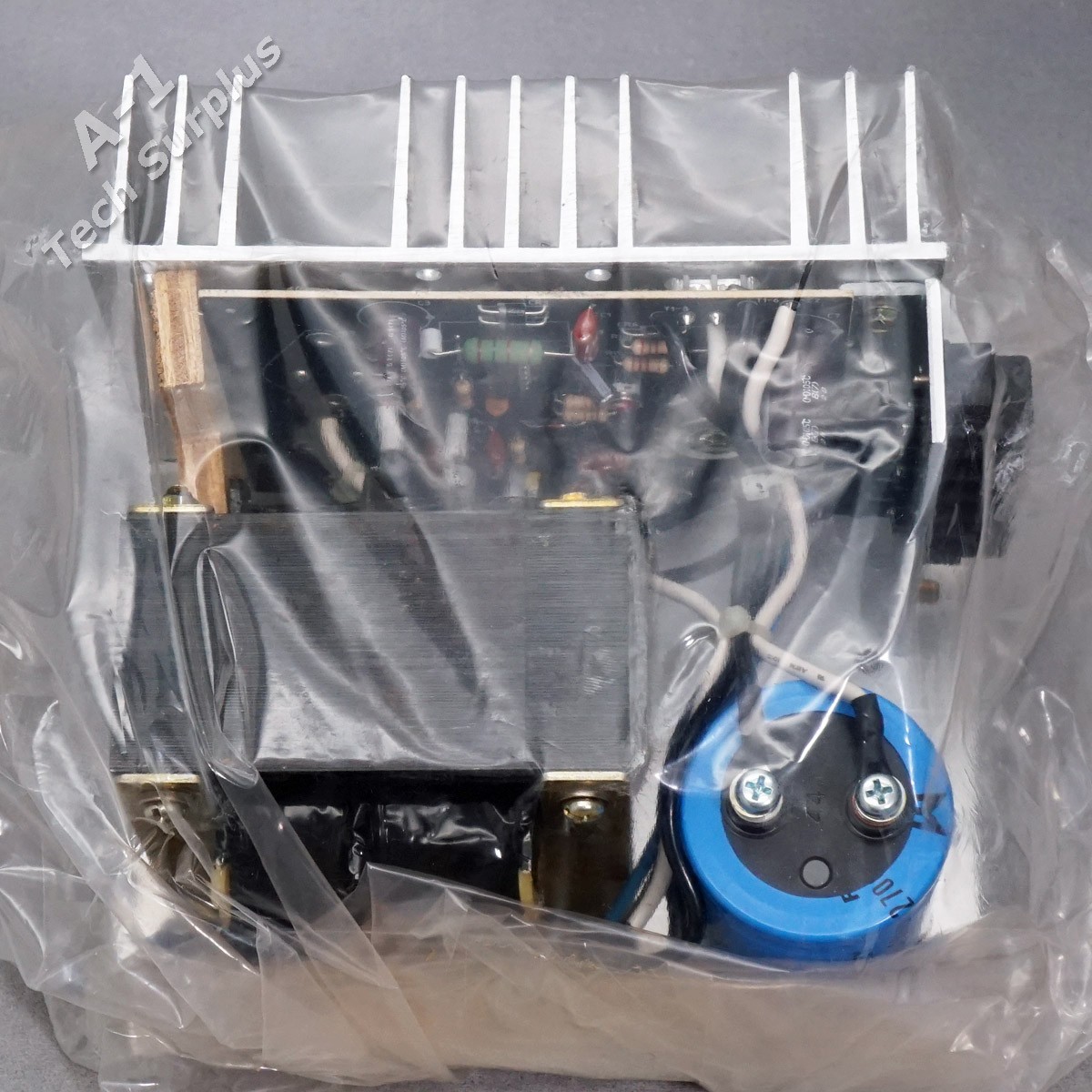 Sola 83-24-260-03 Linear DC Power Supply Input: 120/240 VAC 50/60 Hz Out: 24 VDC