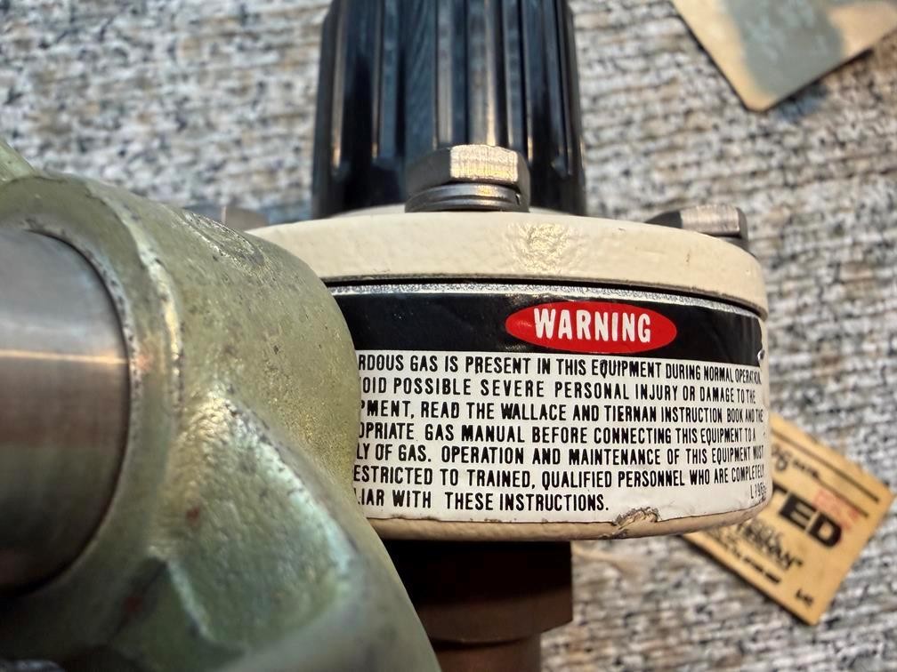 2ea WALLACE & TIERNAN CHLORINE PRESSURE REDUCING VALVE U24426