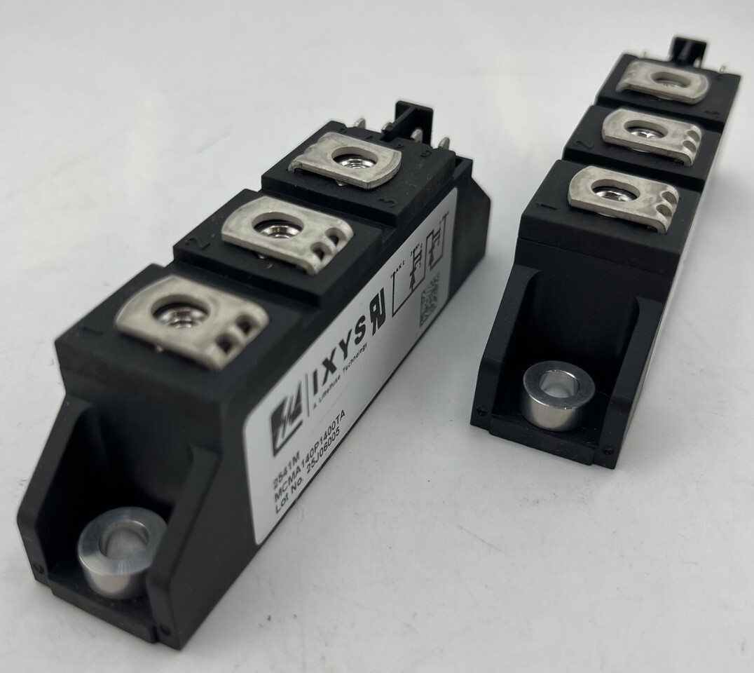 LOT OF 2 IXYS THYRISTOR POWER SCR MODULE MCMA140P1400TA 2541M 1.6KV 220A-240AA