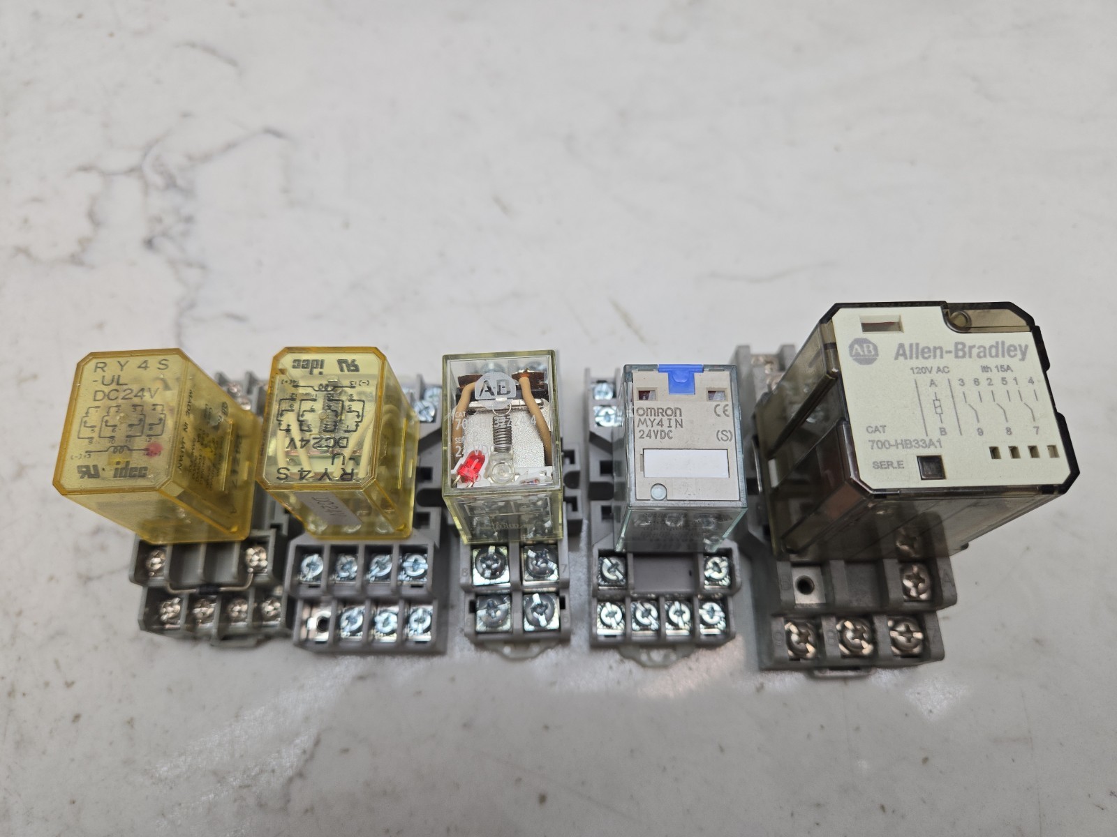 Mixed Lot of Power Relays and Relay Sockets Misc Industrial Electronics See Pics