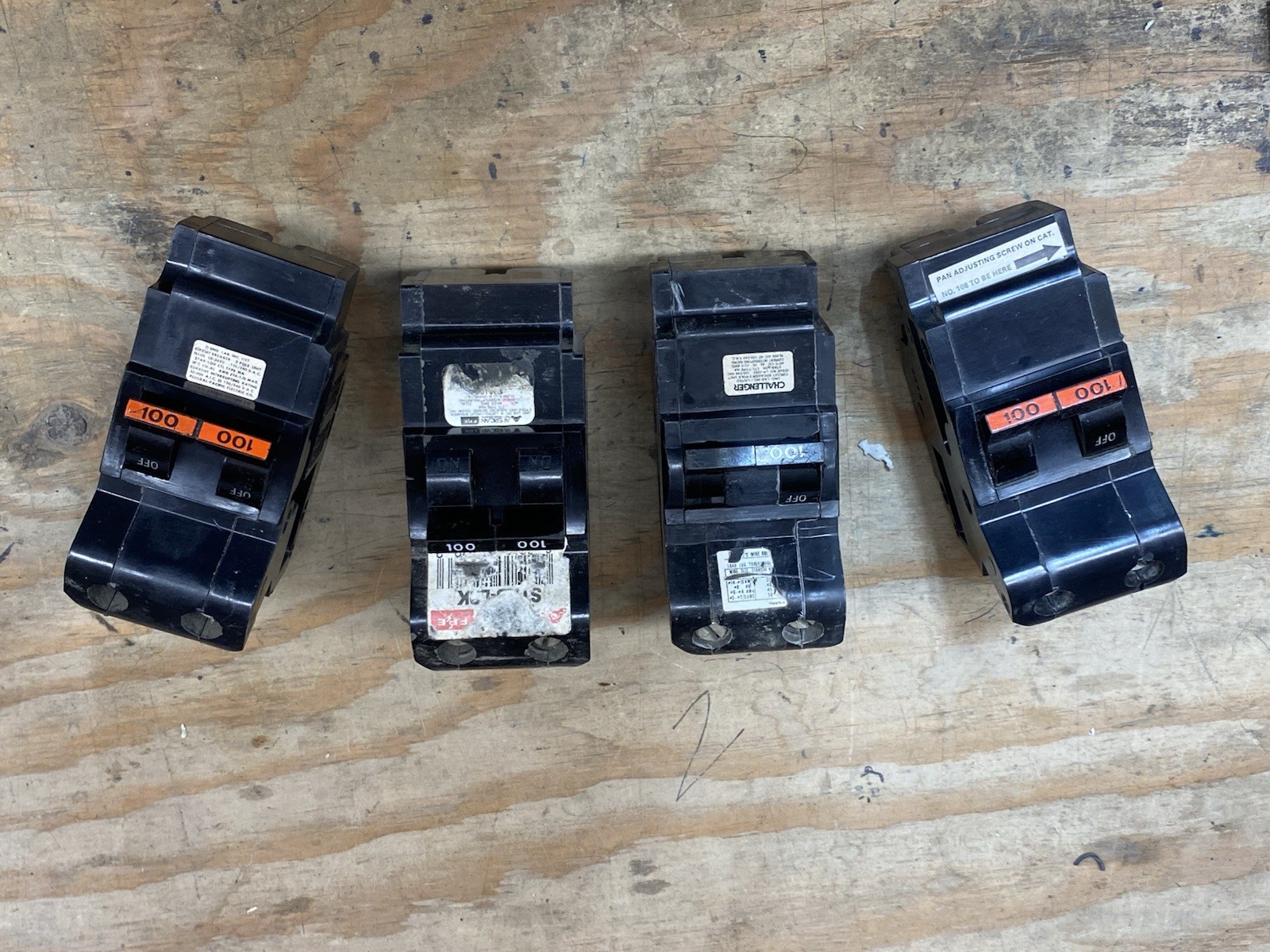 Federal Pacific NA2100 – 100 Amp 240V StabLok Type NA Circuit Breaker