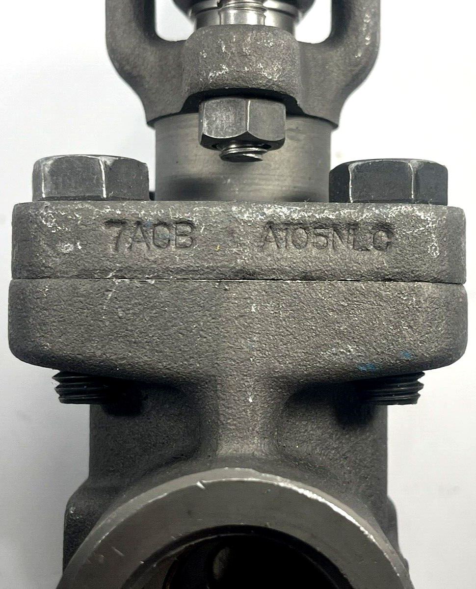 Smith – 1″ FNPT x 1″ Socket Weld CL-800 Forged Carbon Steel Wedge Gate Valve