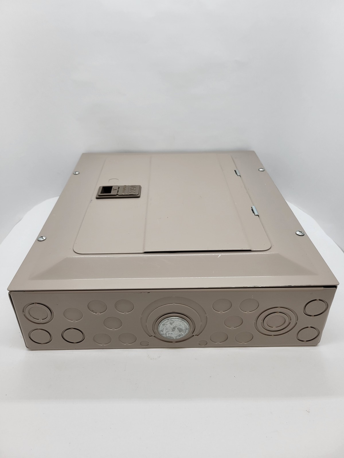 Eaton CH12L125B Main Load Center w Breakers 125A 120/240V 12Cir 1PH 25KA Type 1