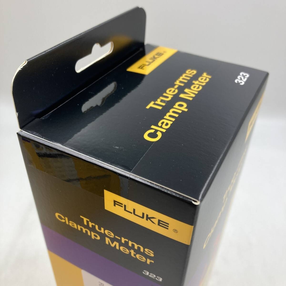 FLUKE Fluke 323 True-RMS Clamp Meter Fluke 323 400A 600V 7693249 New