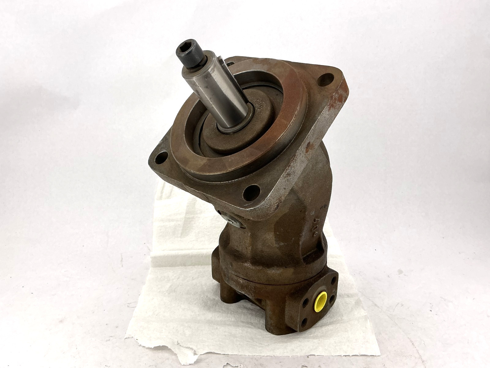 New Rexroth AA2FM 45/61 W-PBD 52 Hydromatik Bent Axis Piston Pump – No Box