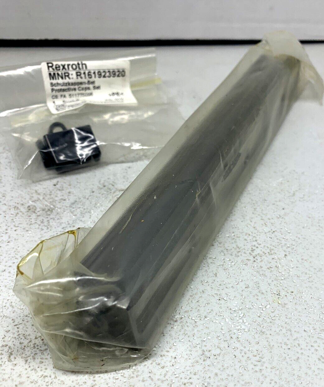 REXROTH R160526431 BALL GUIDE RAIL CS w/CAPS KSA-25-SNS 200.0MM **NEW**