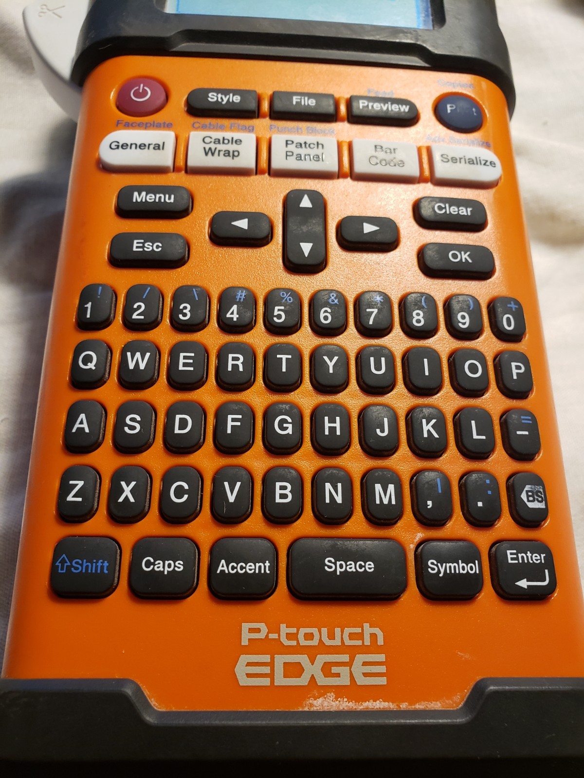 Brother P-Touch Edge PT-E300 Handheld Industrial Label Printer READ