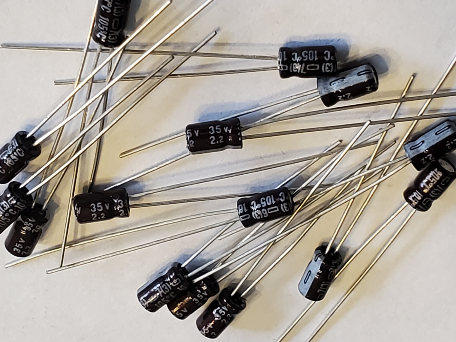 20pcs ELNA 2.2UF 35V 2.2 MFD MINIATURE RADIAL ELECTROLYTIC CAPACITOR 105°C