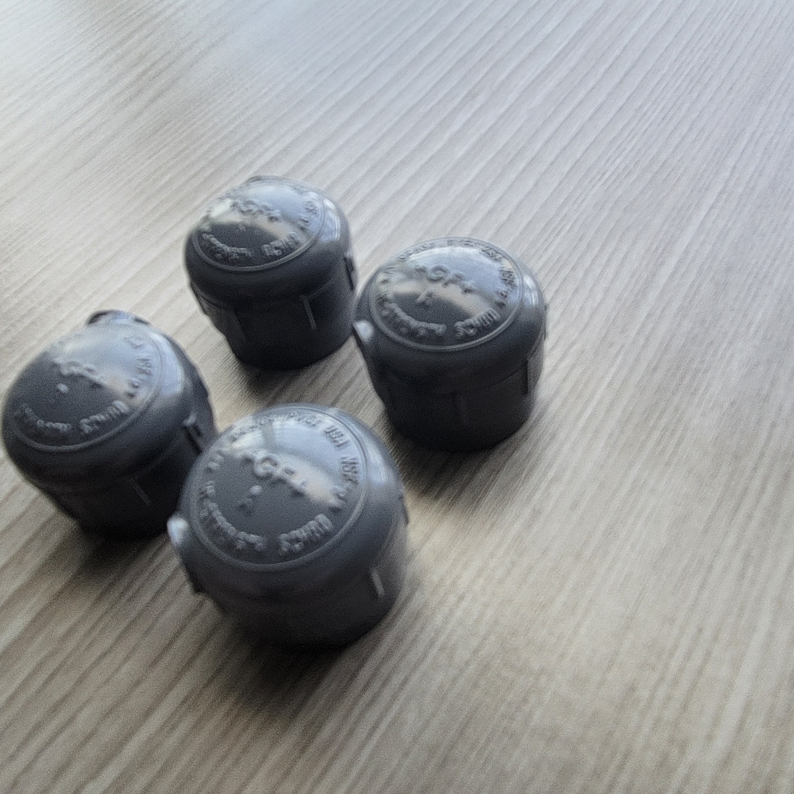 Lot Of 4 – GF+ Georg Fischer 1/4″ PVC SCH 80 NPT Threaded Pipe Cap New