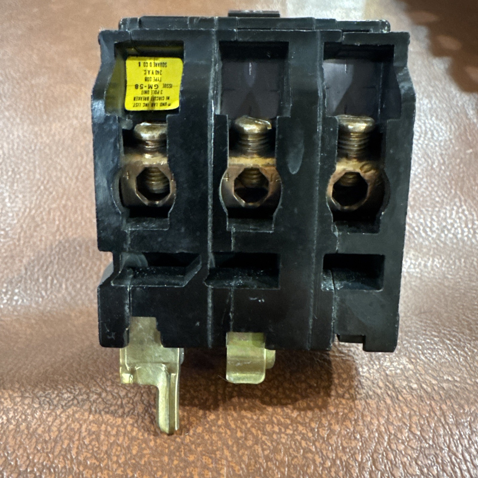 Square D QOB330 30A 3P Miniature Circuit Breaker 30 Amp 3 Pole Bolt On QOB