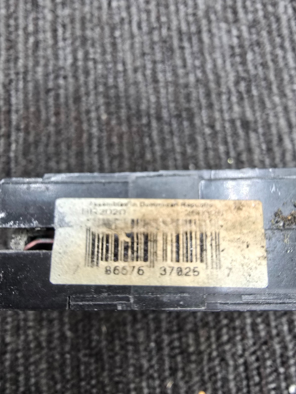 Eaton BR2020 Tandem Circuit Breaker W/O Rejection Clip 20A 2-Single Pole