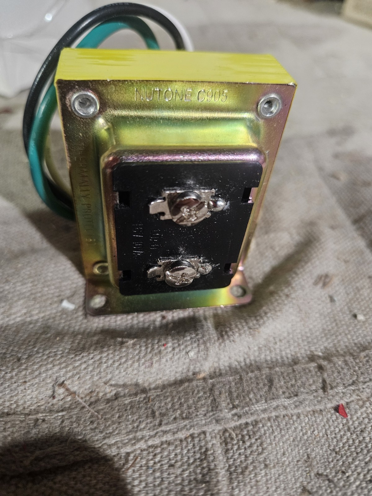 Nutone C905 Low Voltage Transfomer 16 Volt 10VA 120V-AC Thermally Protected