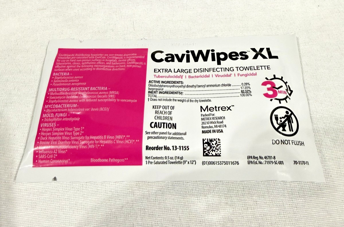 Metrex CaviWipes XL Disinfecting Wipes 50 Count Canister Hospital Medical New