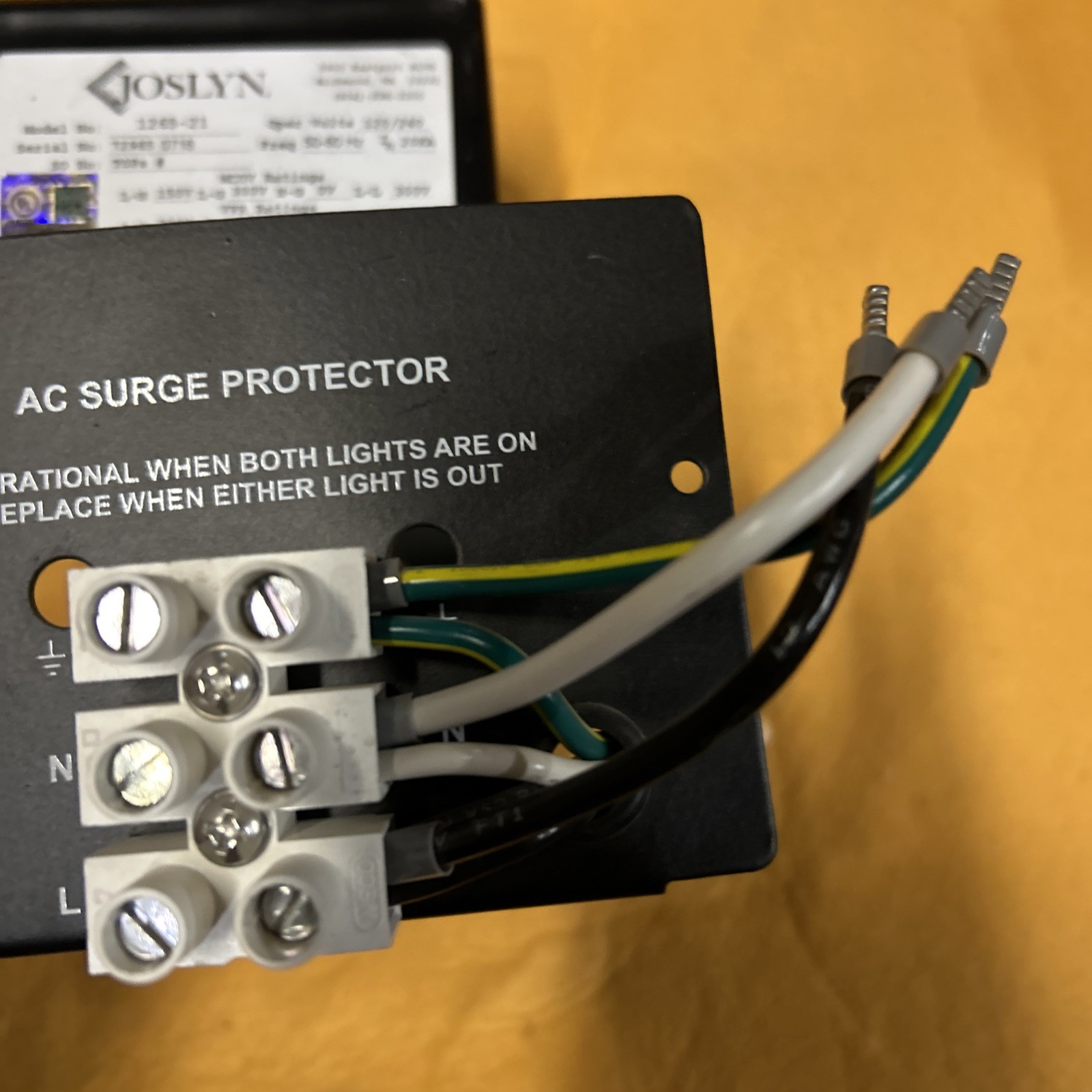 Joslyn Surgitron III AC Surge Protector 120/240 Volt 100 KA