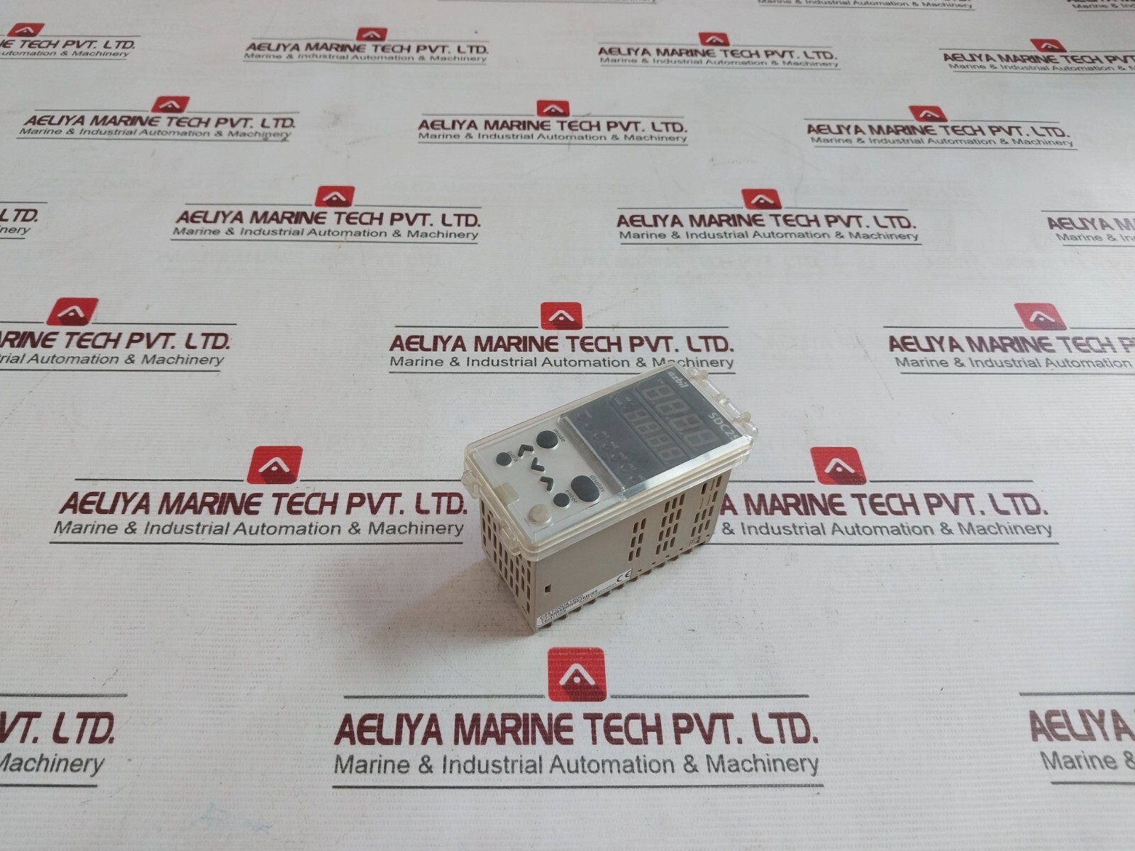 AZBIL SDC25 C25TC0UA1000 Single Loop Controller AC 100-240V 50/60Hz 160411009