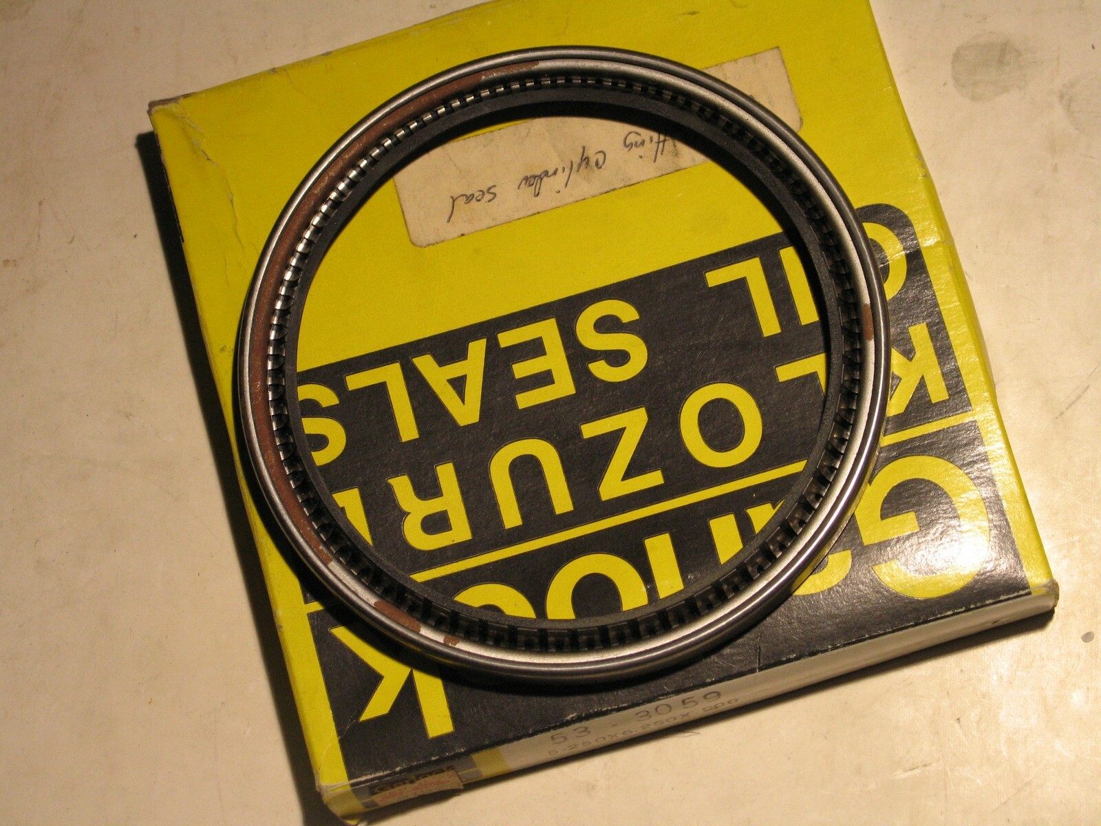 NIB GARLOCK KLOZURE 53X3059 OIL SEAL 5.250 X 6.250 X .5000 P6449
