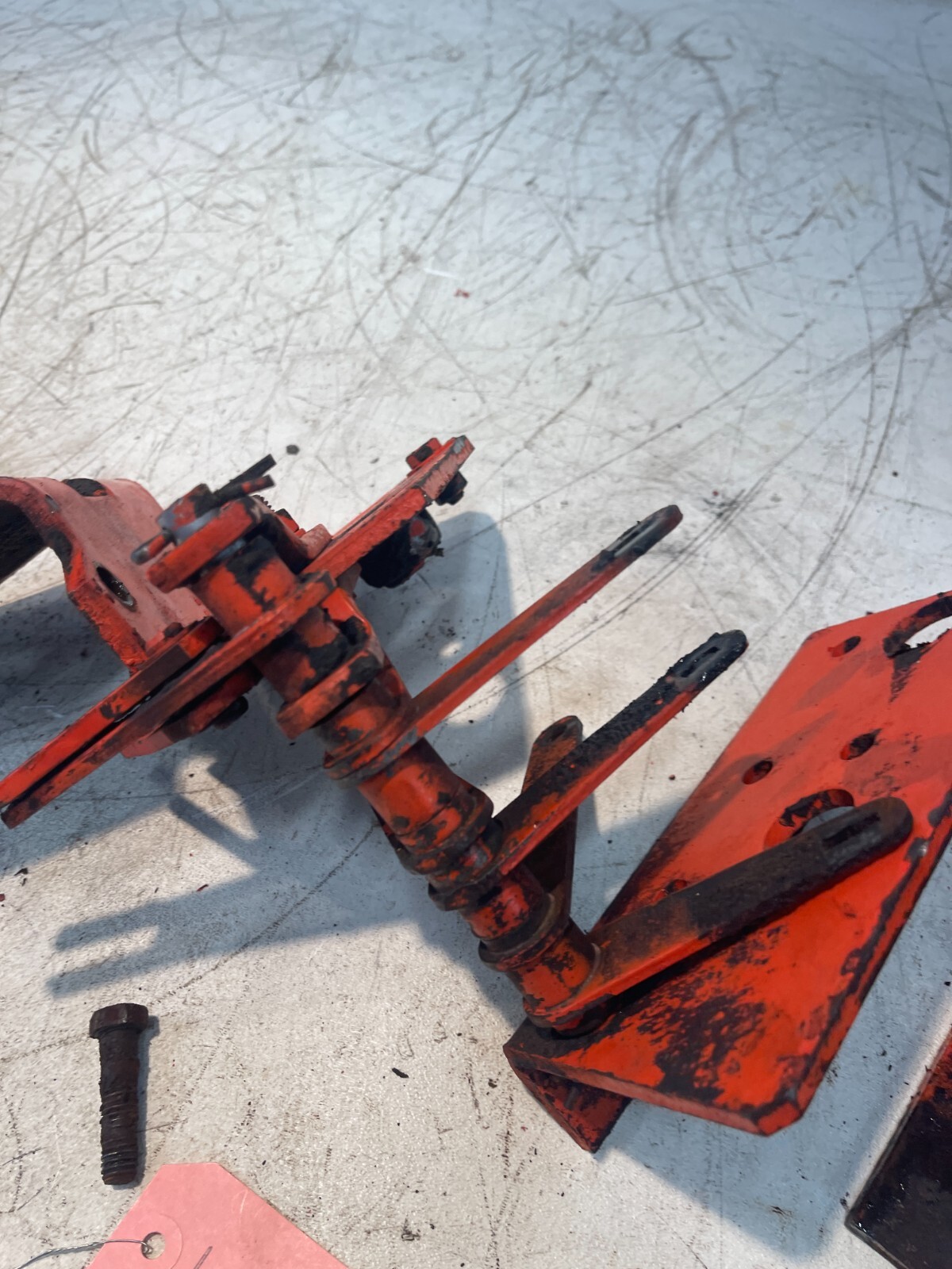1970 Allis Chalmers AC 190 XT Diesel Tractor Hydraulic Valve Linkage & Brackets