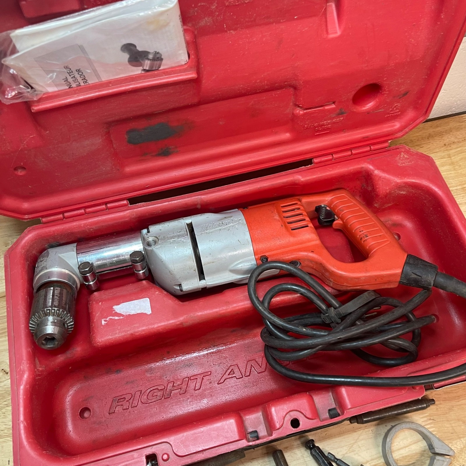 Milwaukee 1107-1 1/2» Corded Right Angle Drill with case