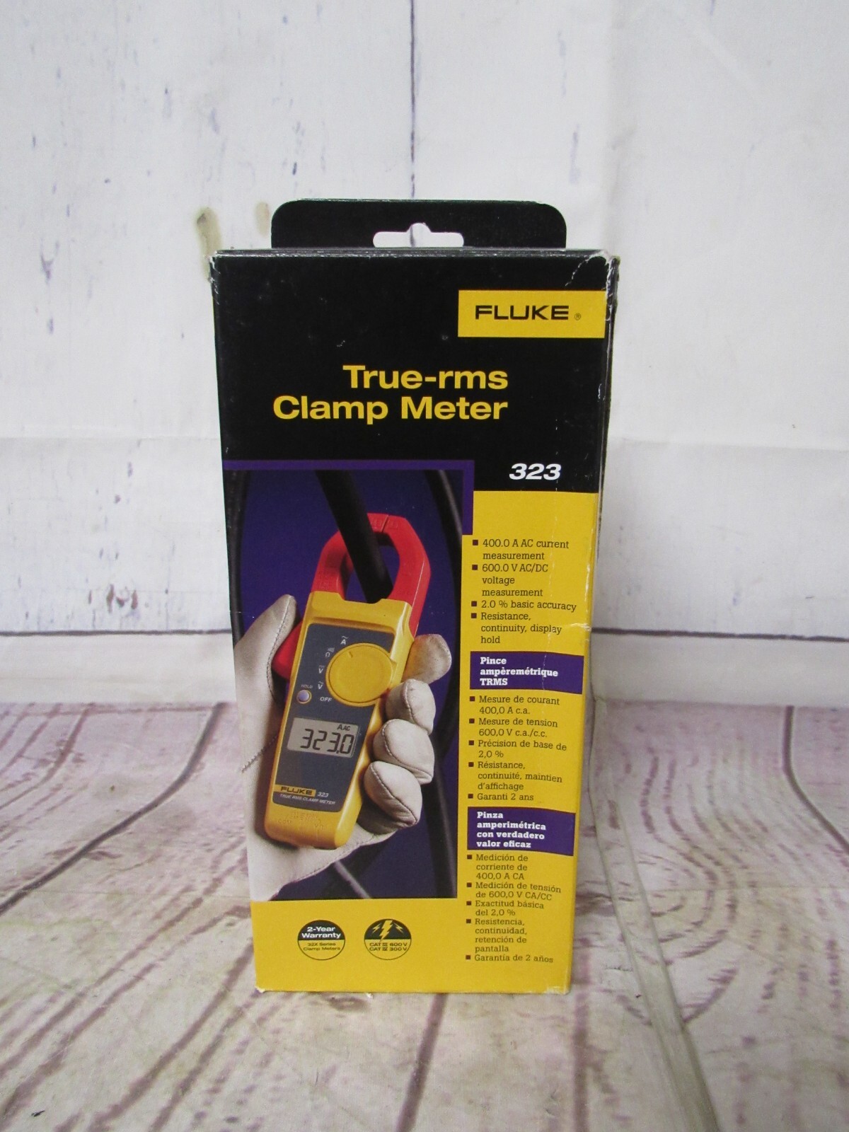 Fluke True-RMS clamp meter 323