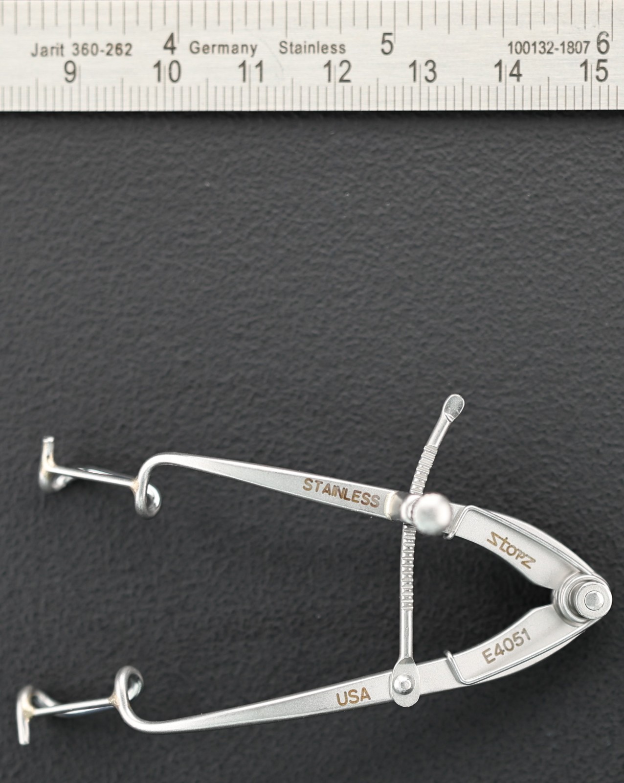 Storz E4051 Williams Eye Speculum, 11mm Blades 41mm Spread, Pediatric Model 2.7″