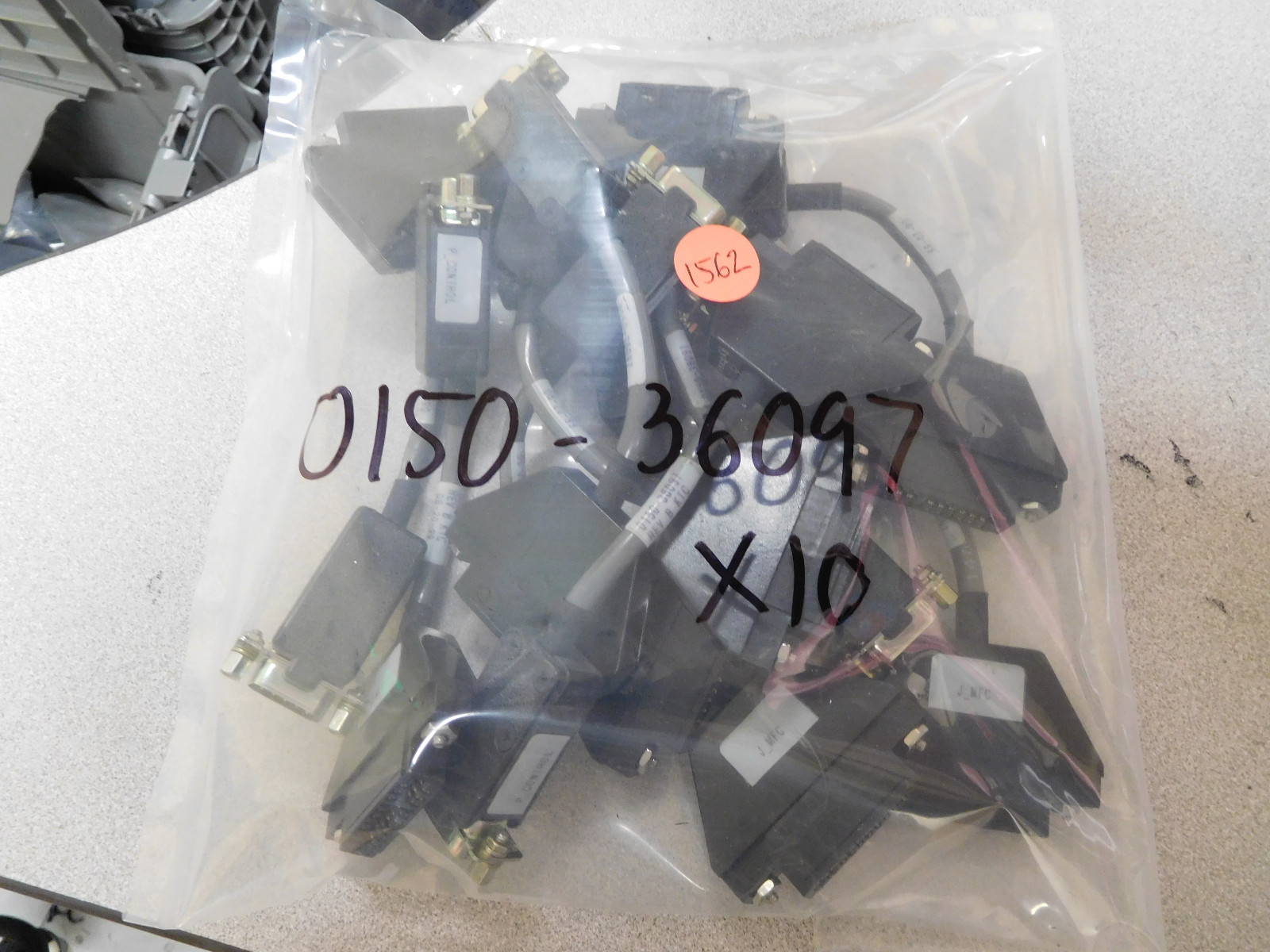 0150-36097, AMAT, C/A MFC ADPTR W/PURGE/SHUT-OFF,9PIN D:CA