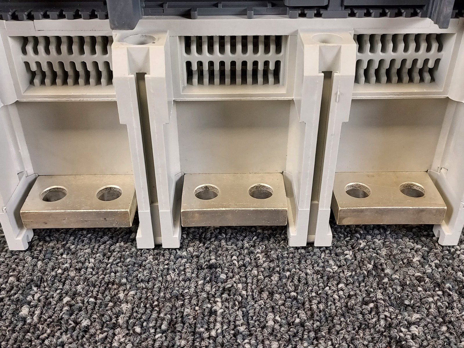 ABB #XT7S 1000 CIRCUIT BREAKER (1000A, 600V, 3 PHASE)(S13E)