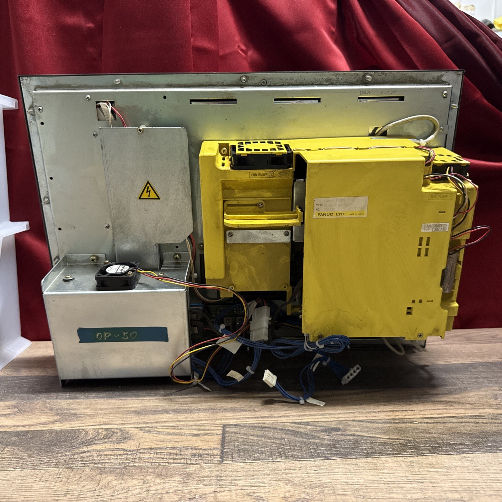 FANUC 180i A13B-0196-B412 PANEL; A08B-0084-D432 BASE UNIT; A08B-0084-C120/F