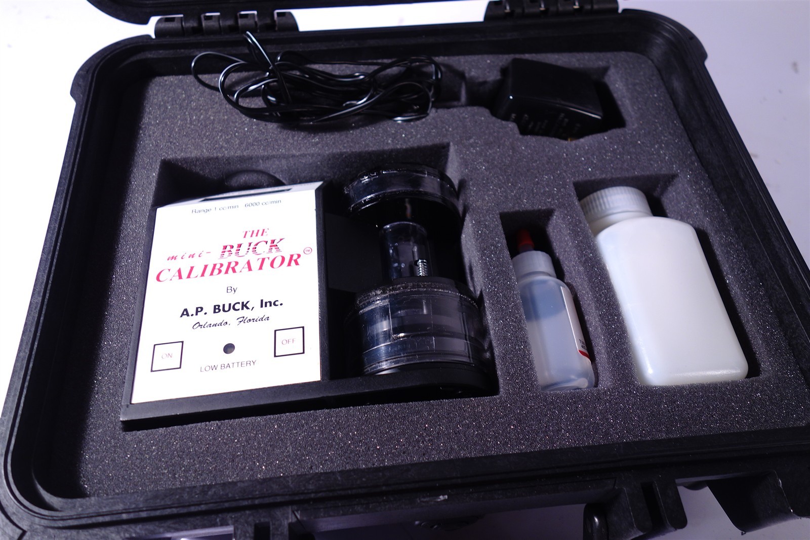 Mini Buck M-5 Primary Flow Calibrator with Case / Accessories