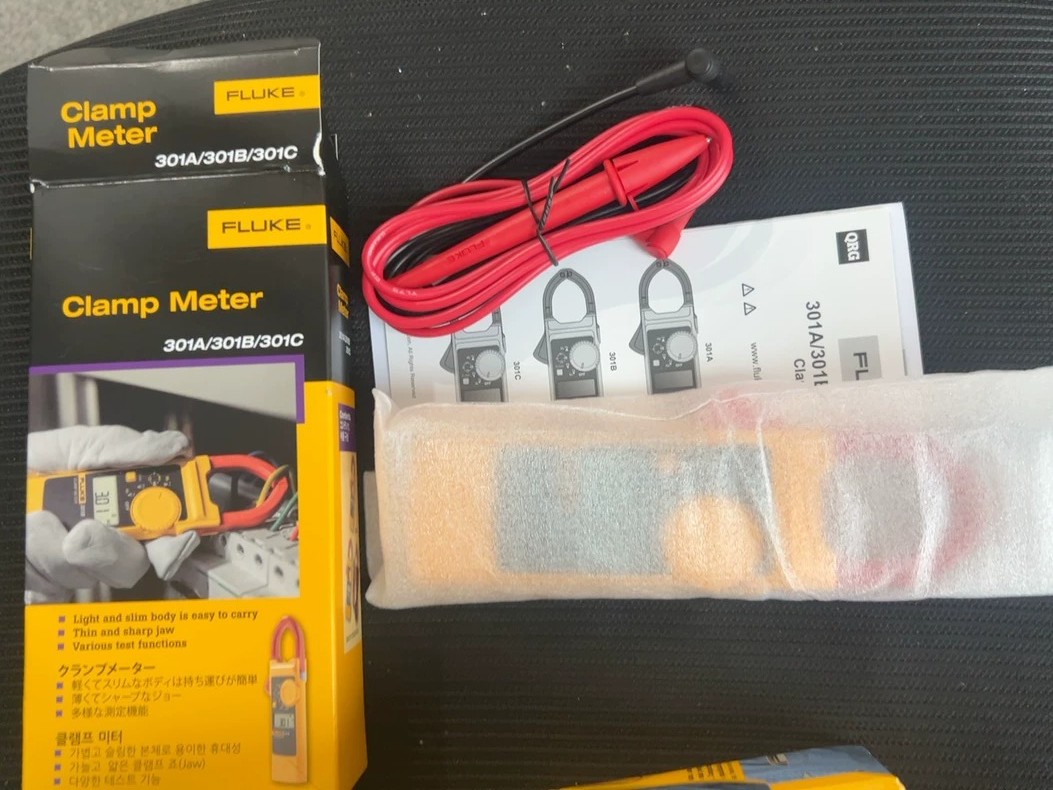 1PC New Fluke 301C Digital AC Clamp Meter Voltage Multitester